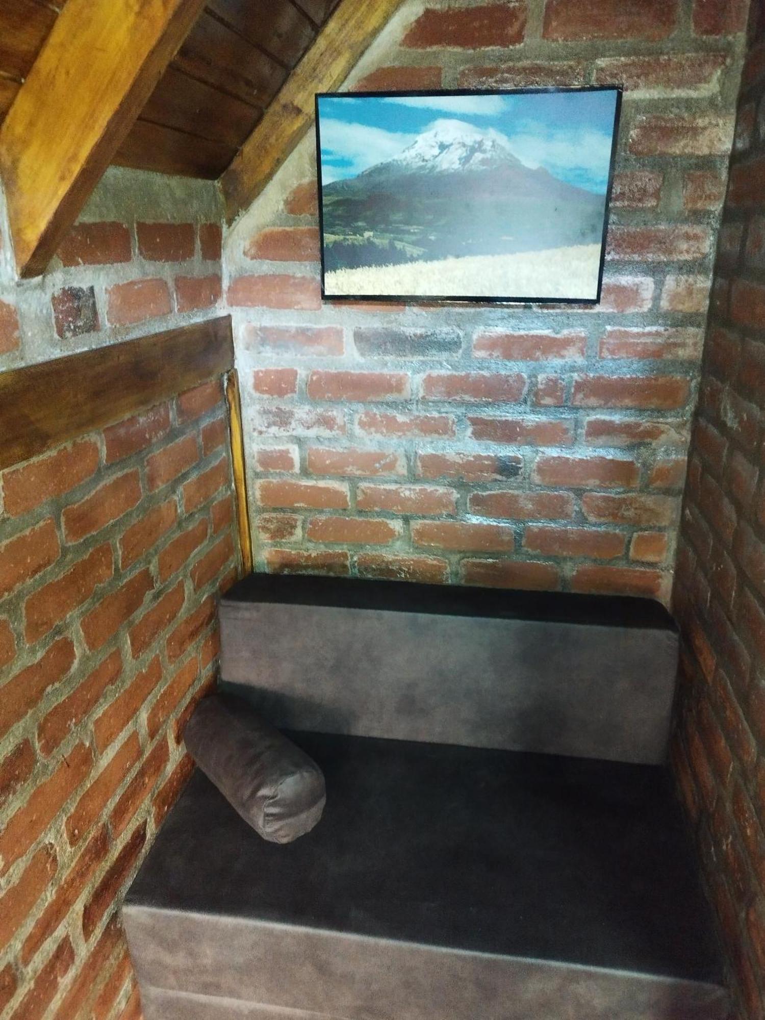 Chimborazo Basecamp Hotel Exterior photo